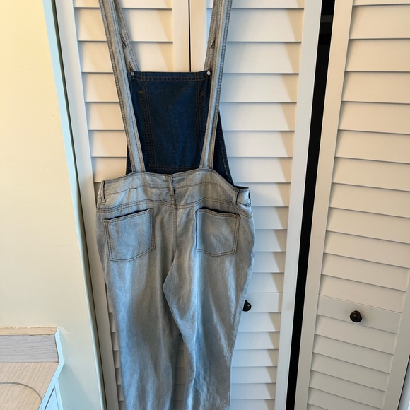 Crest Premium Overall Jeans sz L ladies light wash. - Picture 12 of 12